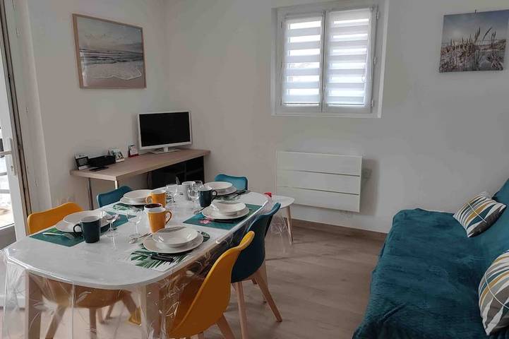 Appartement de vacances pour 5 personnes, avec jardin ainsi que terrasse et jacuzzi