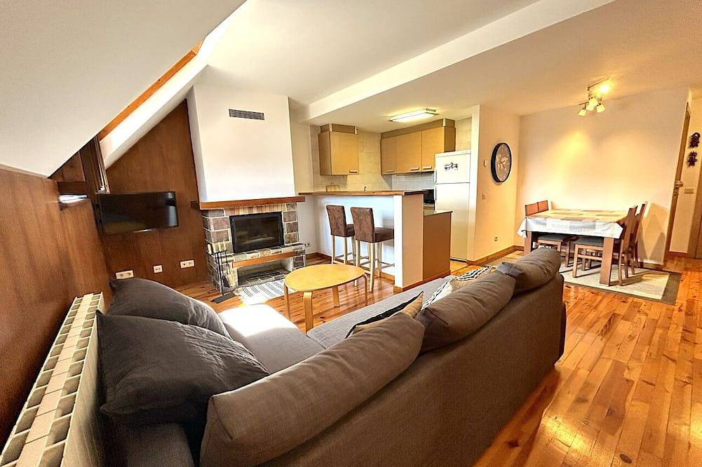 Apartamento entero, Dúplex amplio y luminoso en Esterrri d'Àneu in Esterri de Aneu, Pirineo Catalan