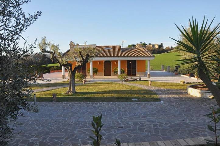 Casa vacanza per 2 persone, con Terrazza e Giardino nonché Panorama a Sant'Elpidio a Mare