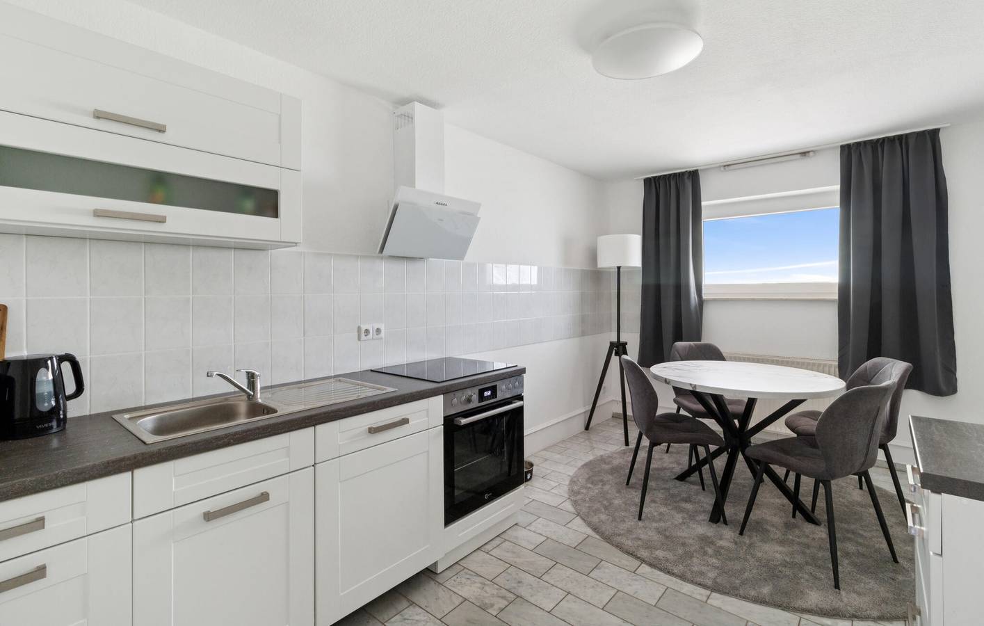 Ganze Ferienwohnung, Gemütliche 1BR Wohnung 2km vom Hundestrand in Dassow, Nordwestmecklenburg (Wismar und Umgebung)