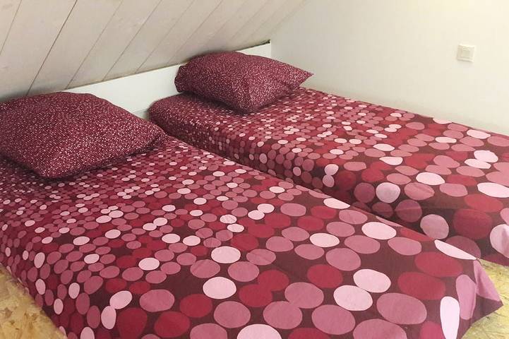 Ganze Wohnung, Gite mit Bambus - Duplex Studio für 1/4 Personen in Arbois, Französischer Jura