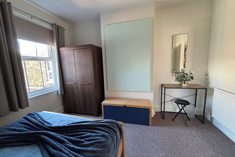 Ganze Wohnung, 11b Direkt am Strand, zu Fuß zum Strand! in Eastbourne, Ost Sussex