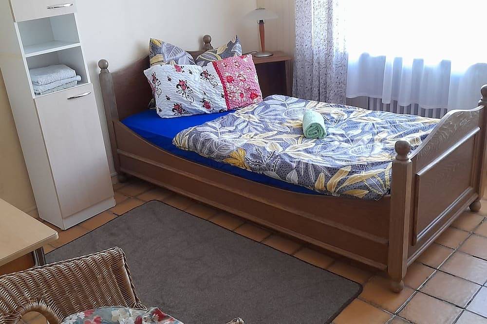 Ganze Wohnung, P.p 30Euro die Nacht. ruhige Lage u..v.m in Bad Breisig, Osteifel