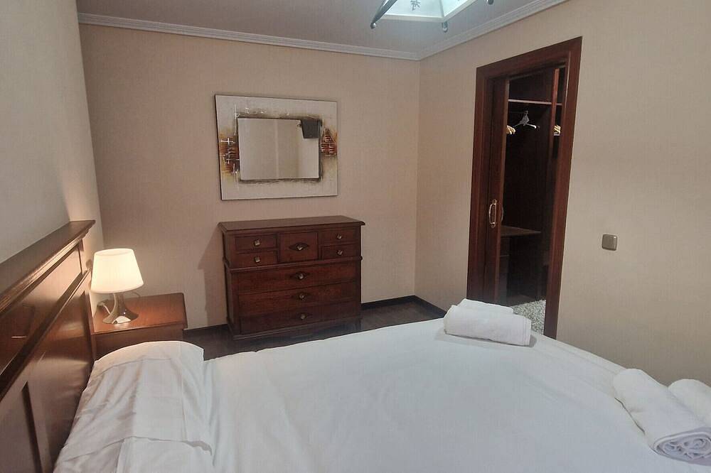Apartamento entero, 35A01 Amplio apto 3 habitaciones en Noreña in Noreña, Provincia de Asturias