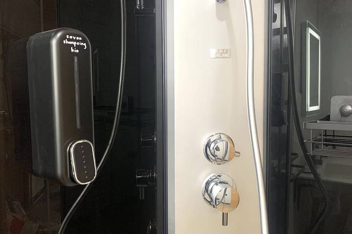 Gîte pour 2 personnes, avec balcon et jacuzzi à Saint-Bonnet-le-Courreau - 4