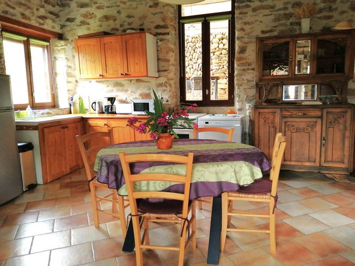 Gîte pour 4 personnes, avec jardin à Roquebrun - 3