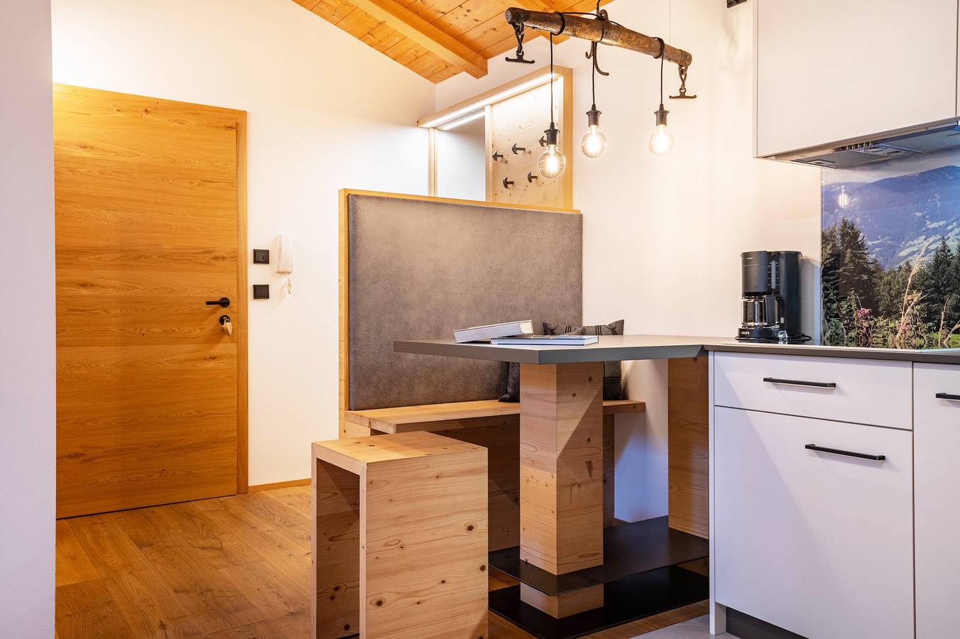 Ganze Wohnung, Ferienwohnung "Schreiberhof Charme" mit Bergblick, Gemeinschaftsgarten und Wlan in Lajen, Dolomiti Superski