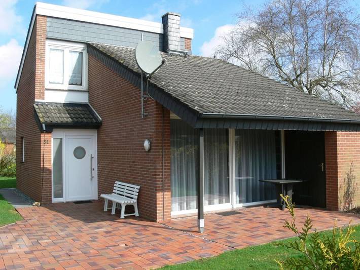 Ferienhaus für 4 Personen, mit Terrasse in Schillig