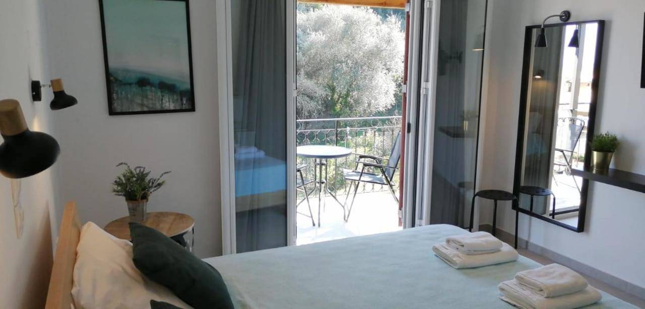 Iliana Studios in Benitses, Corfu, Corfou