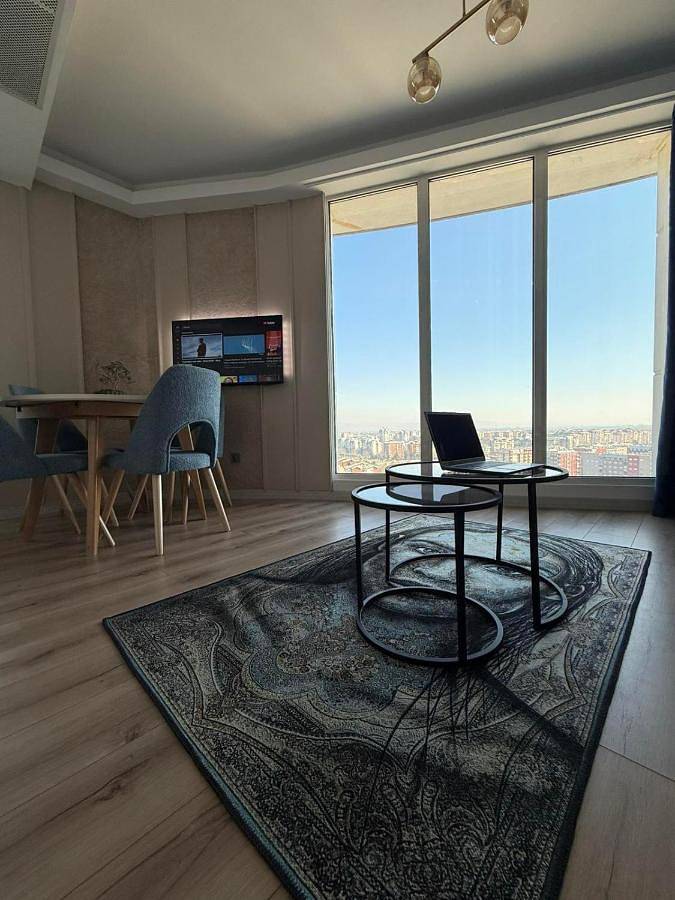 Gîte pour 2 personnes, avec vue et terrasse ainsi que sauna et piscine à Skopje - 3