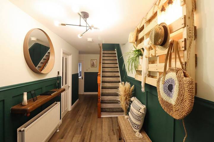Holiday rental for 6 people, with garden and hot tub in Belfast