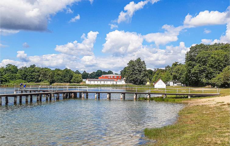 Ferienhaus für 4 Personen, mit Terrasse und Garten sowie Seeblick in Gützkow - 2