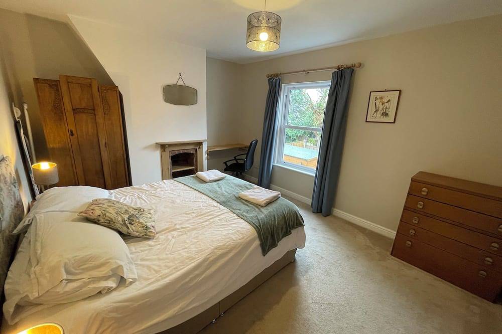 Beautiful Comfortable Character House in Central Stafford  in Stafford, Staffordshire