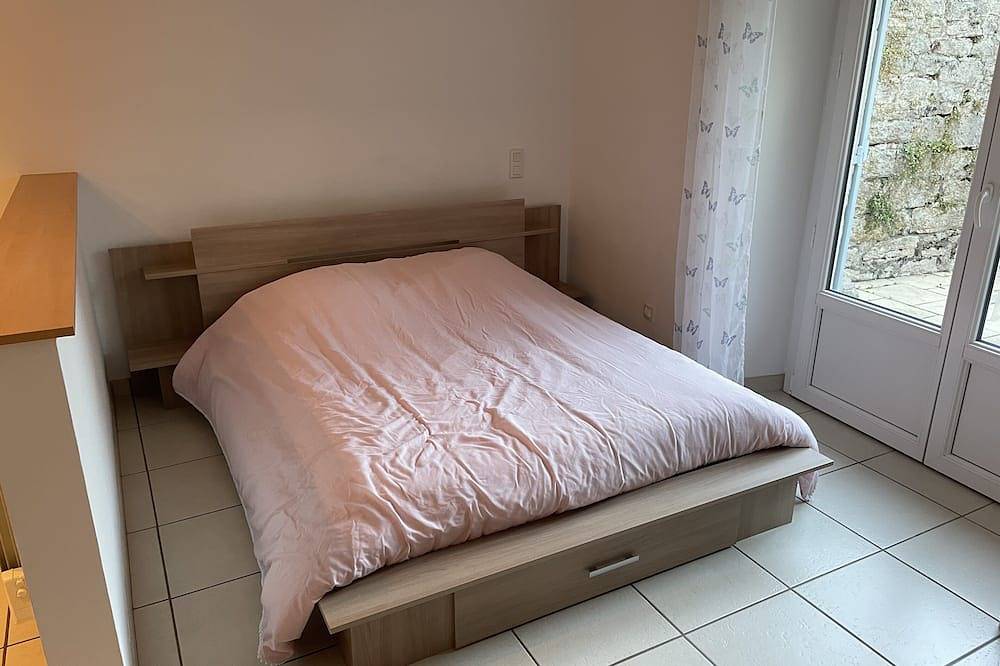 Ganze Wohnung, Ideally located apartment with terrace 10 minutes from the beach in Clairvaux-les-Lacs, Jura