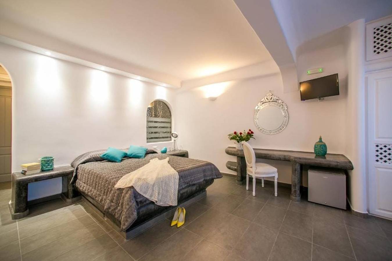 Glorious Santorini Apartment | Goldberry Apartment in Imerovigli, Santorini
