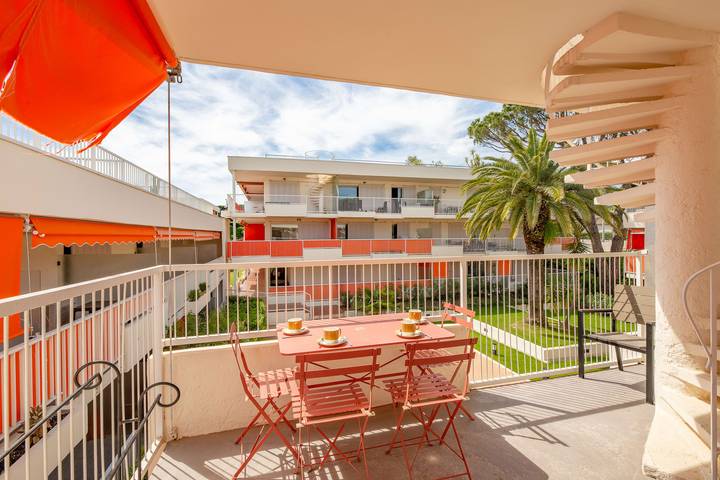 Ferienwohnung für 5 Personen, mit Garten und Pool sowie Balkon, kinderfreundlich in Saint-Tropez - 4