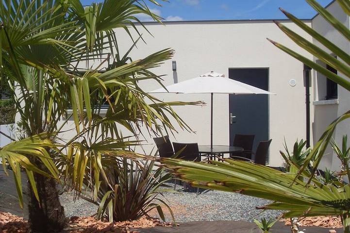 Komfortables Gästezimmer \"les Bruyères\" in der aufgehenden Sonne in Bruc-sur-Aff, Redon und Umgebung