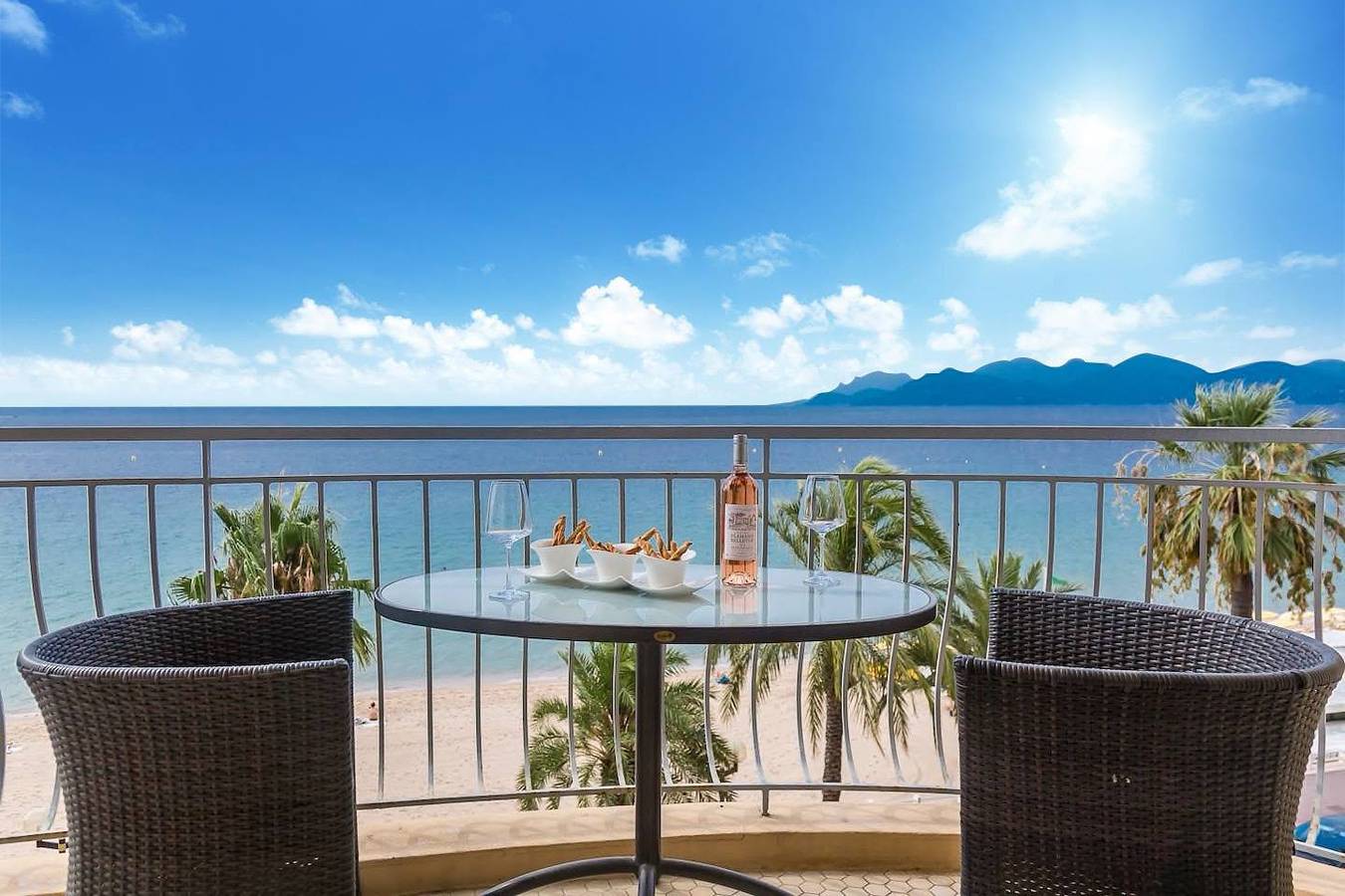 Vacation Rental for 6 Guests in Cannes, Cannes region