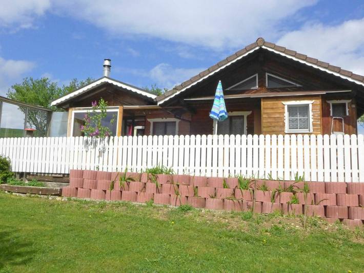 Ferienhaus für 4 Personen, mit Garten, mit Haustier im Kanton Jura