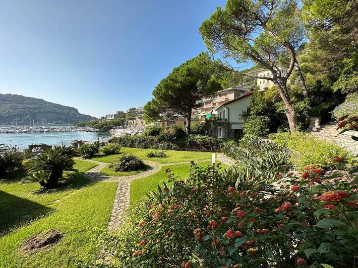 Location de vacances pour 16 personnes, avec jardin ainsi que piscine et jacuzzi dans Portovenere - 4