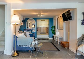 Holiday Home for 5 People in Brixham, Torbay, Photo 4