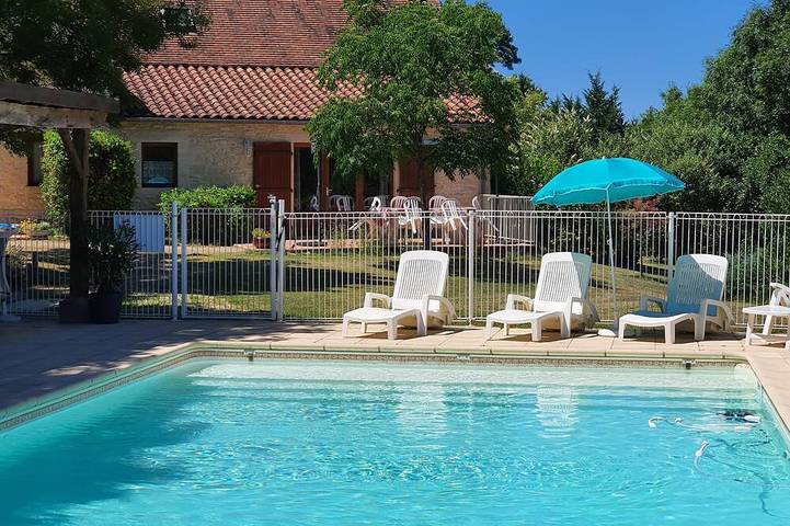 Location de vacances pour 5 personnes, avec jardin à Salviac