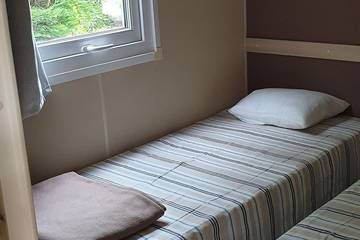 Camping pour 6 Personnes dans La Roque-d'Anthéron, Région d'Aix-en-Provence, Photo 1