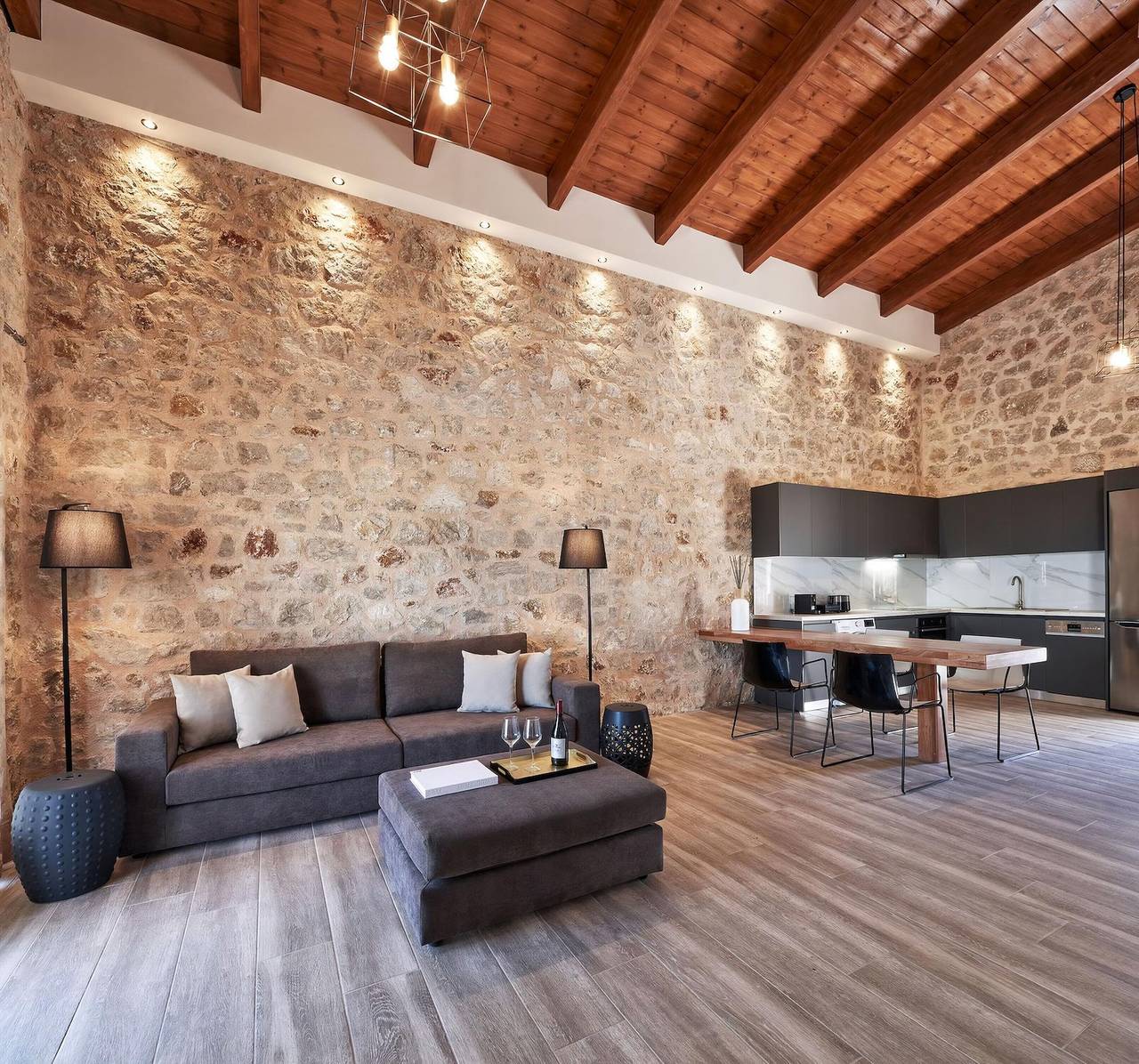 Villa voor 22 personen met balkon in Rhodos