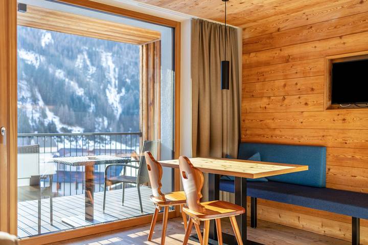 Ferienwohnung für 4 Personen, mit Garten und Sauna sowie Whirlpool in Ahrntal