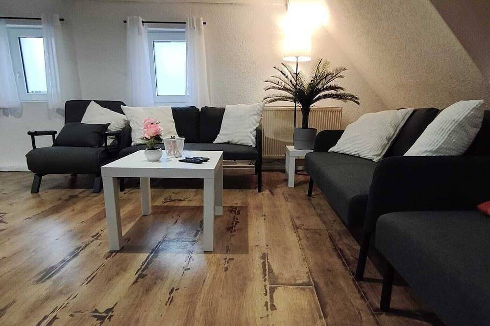 Ganze Wohnung, Zuhause G24 in Bönnigheim - Bis zu 6 Personen - 5 Minuten bis Tripsdrill in Bönnigheim, Kraichgau