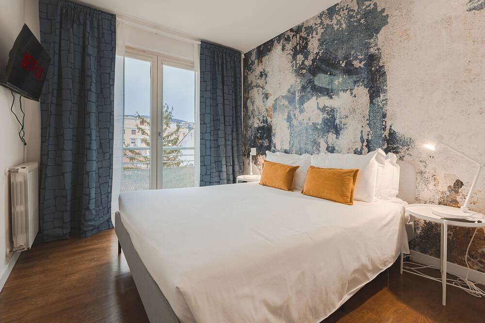 Ganze Wohnung, Exclusive Suite with Terrace/Ultra Wi-fi/Free Parking in Triest, Triest Provinz