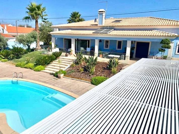 Villa para 8 pessoas, com vista e jardim e ainda piscina, com animais de estimação em Ponte de Sor