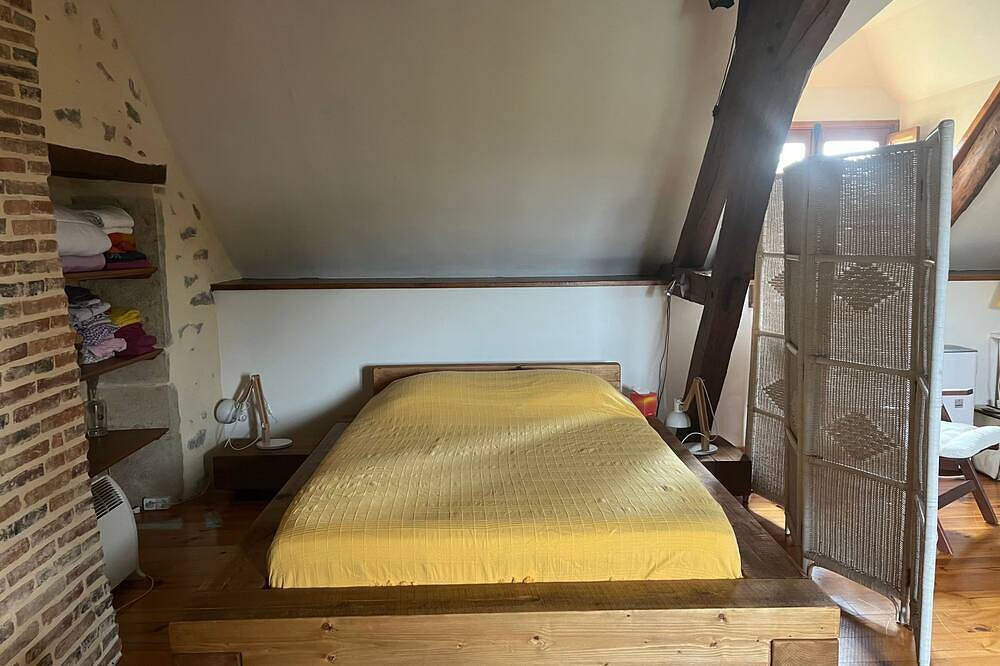 Landhaus mit eingezäuntem Garten in Crux-la-Ville, Nièvre