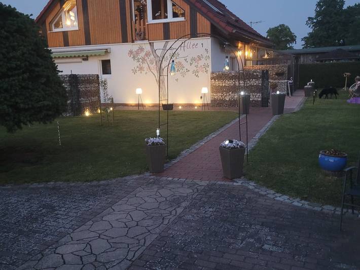 Ferienwohnung für 2 Personen, mit Terrasse und Garten in Alt Schwerin