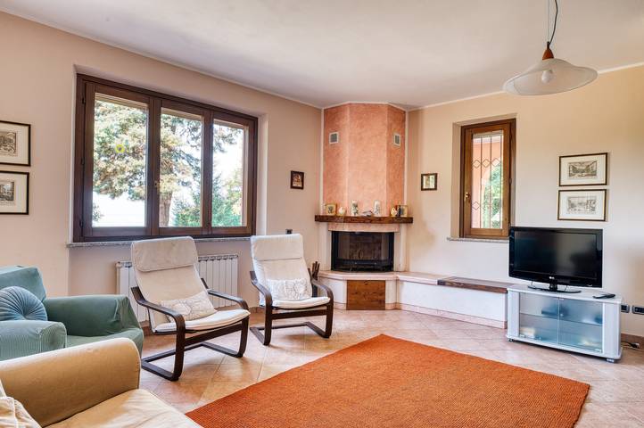 Casa vacanze 'Del Riccio' con vista lago, Wi-Fi e aria condizionata in Magione, Lago Trasimeno