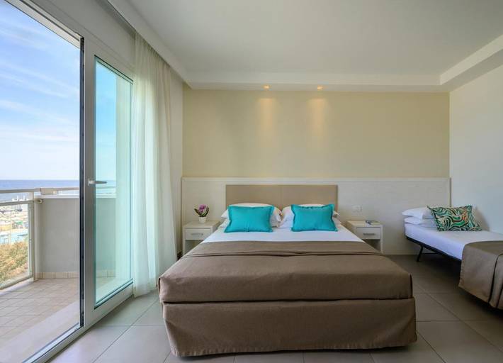 Hotel für 2 Personen, mit Garten und Ausblick in Misano Adriatico
