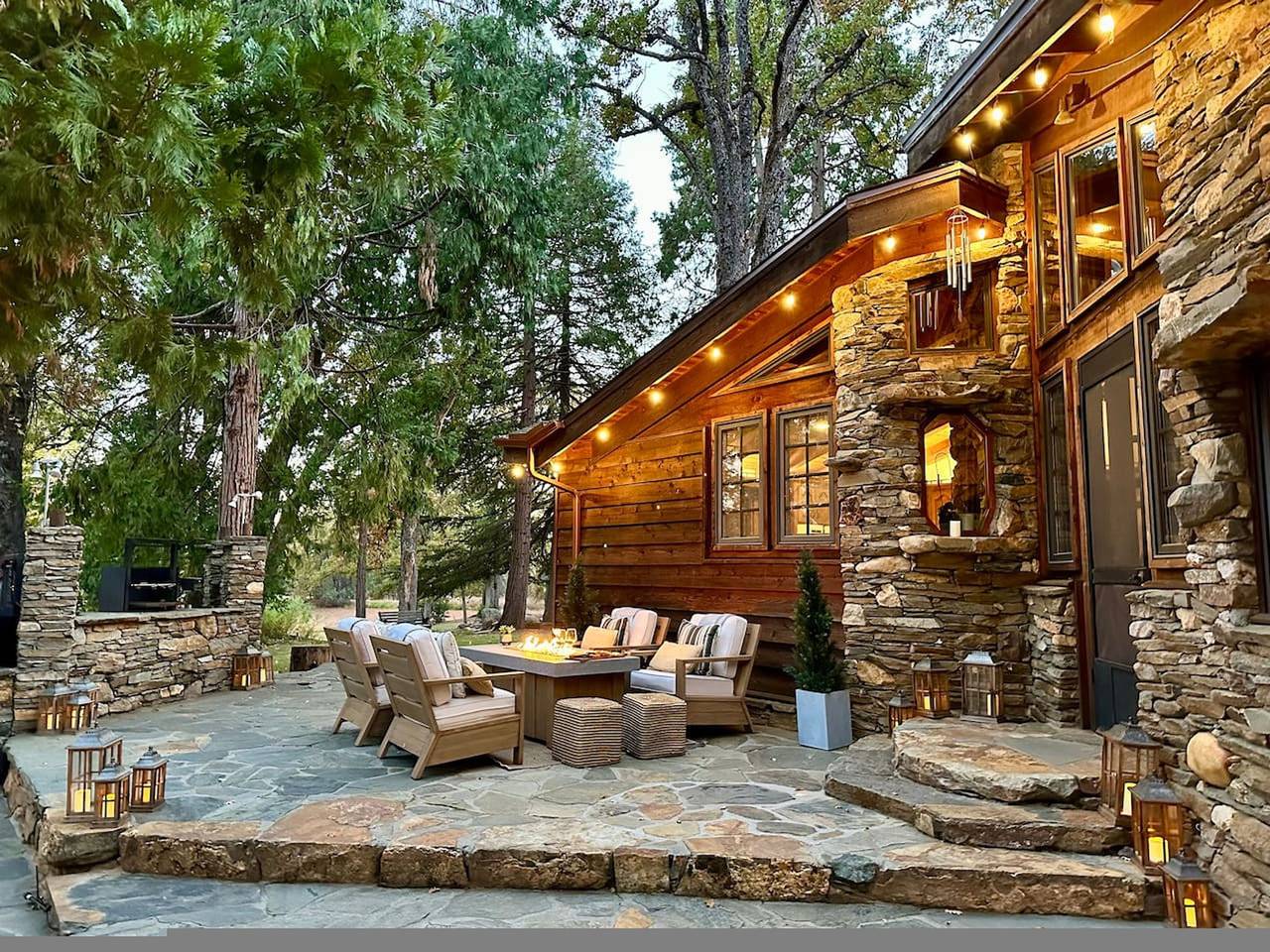Luxury Nature Getaway *Stonehouse*  by Casa Oso in Mariposa County