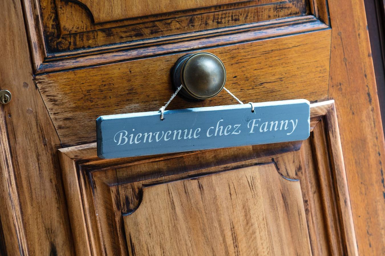 Vakantiehuis 'Fanny' met Uitzicht op de Bergen, Wi-Fi en Airconditioning in Crillon-le-Brave, Parc naturel régional du Mont-Ventoux