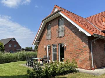 Ferienhaus für 6 Personen, mit Sauna und Garten sowie Terrasse in Burhave