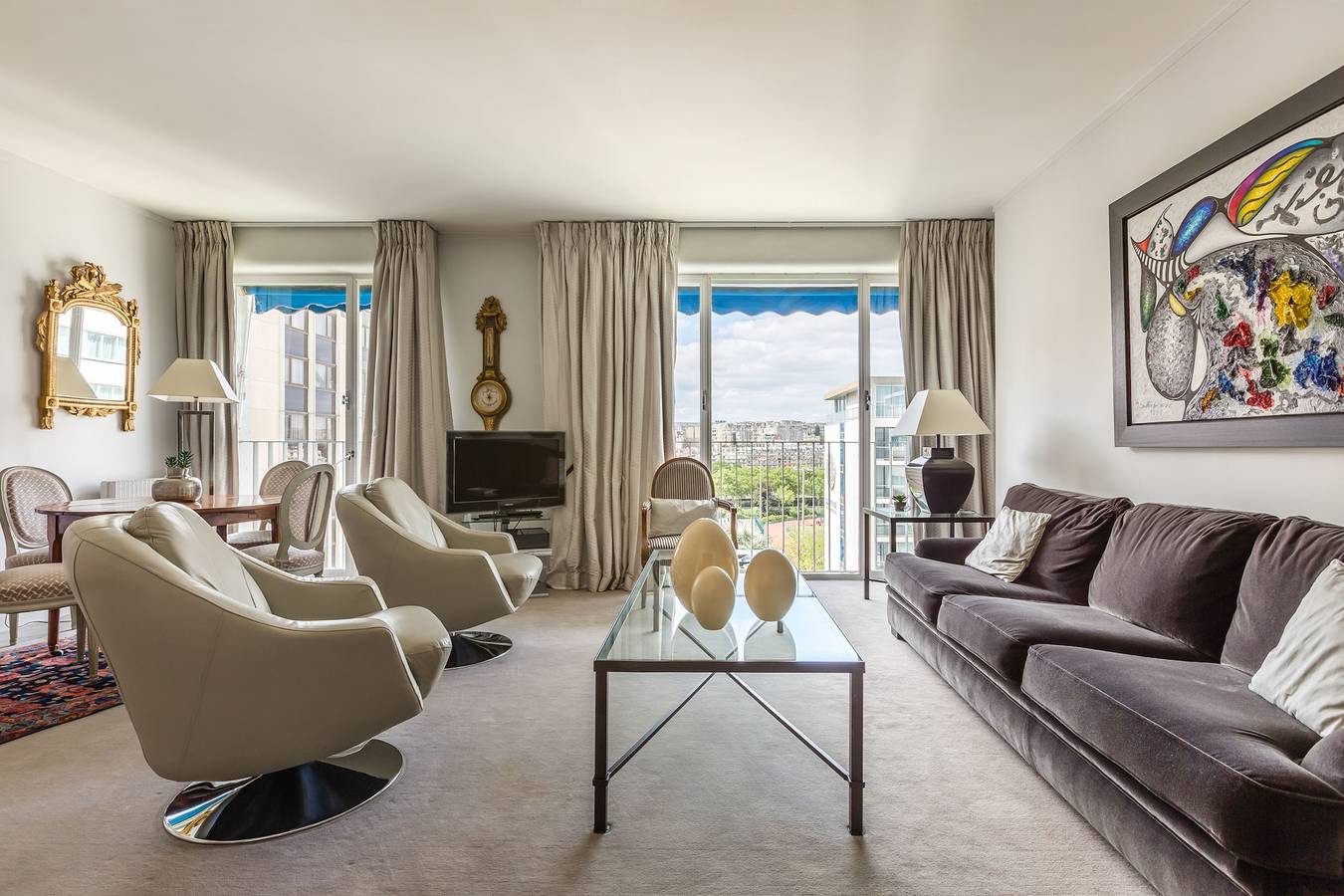 Vacation Rental for 4 Guests in Eiffel Tower, Paris