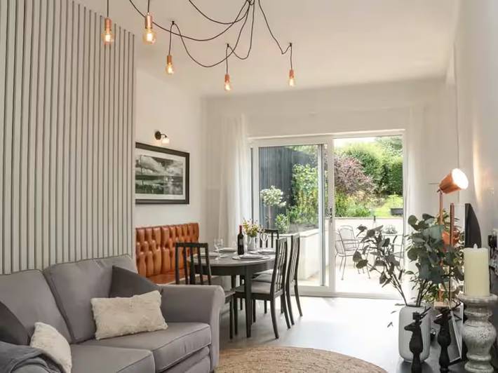 Glamping for 3 people, with garden and hot tub, with pets in Peak District