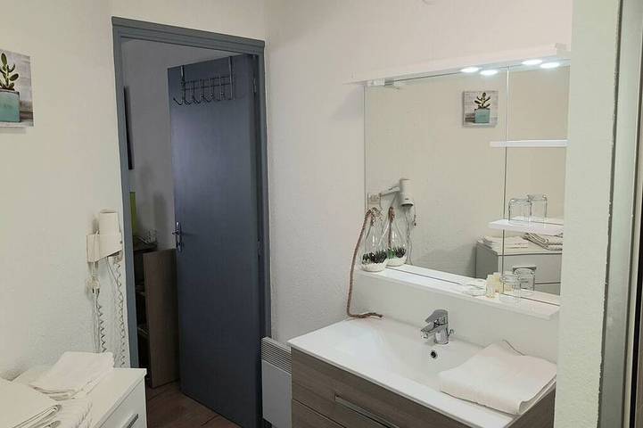Gîte pour 2 personnes, avec jardin à Rochefort-en-Terre - 4