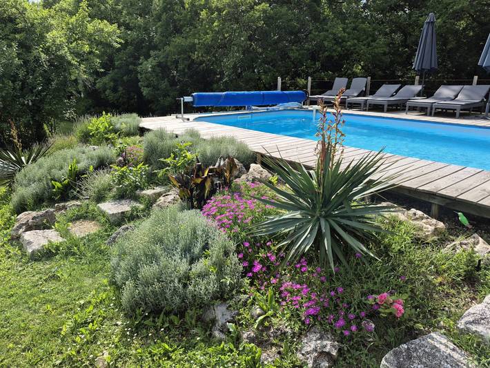 Gîte pour 15 personnes, avec piscine et jardin ainsi que jacuzzi et terrasse, animaux acceptés - 1