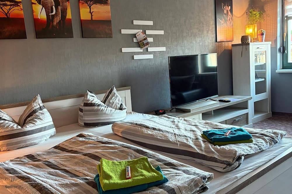 Ganze Wohnung, Gemütliche Ferienwohnung  Herrenhaus in Lieberose, Dahme-Spreewald