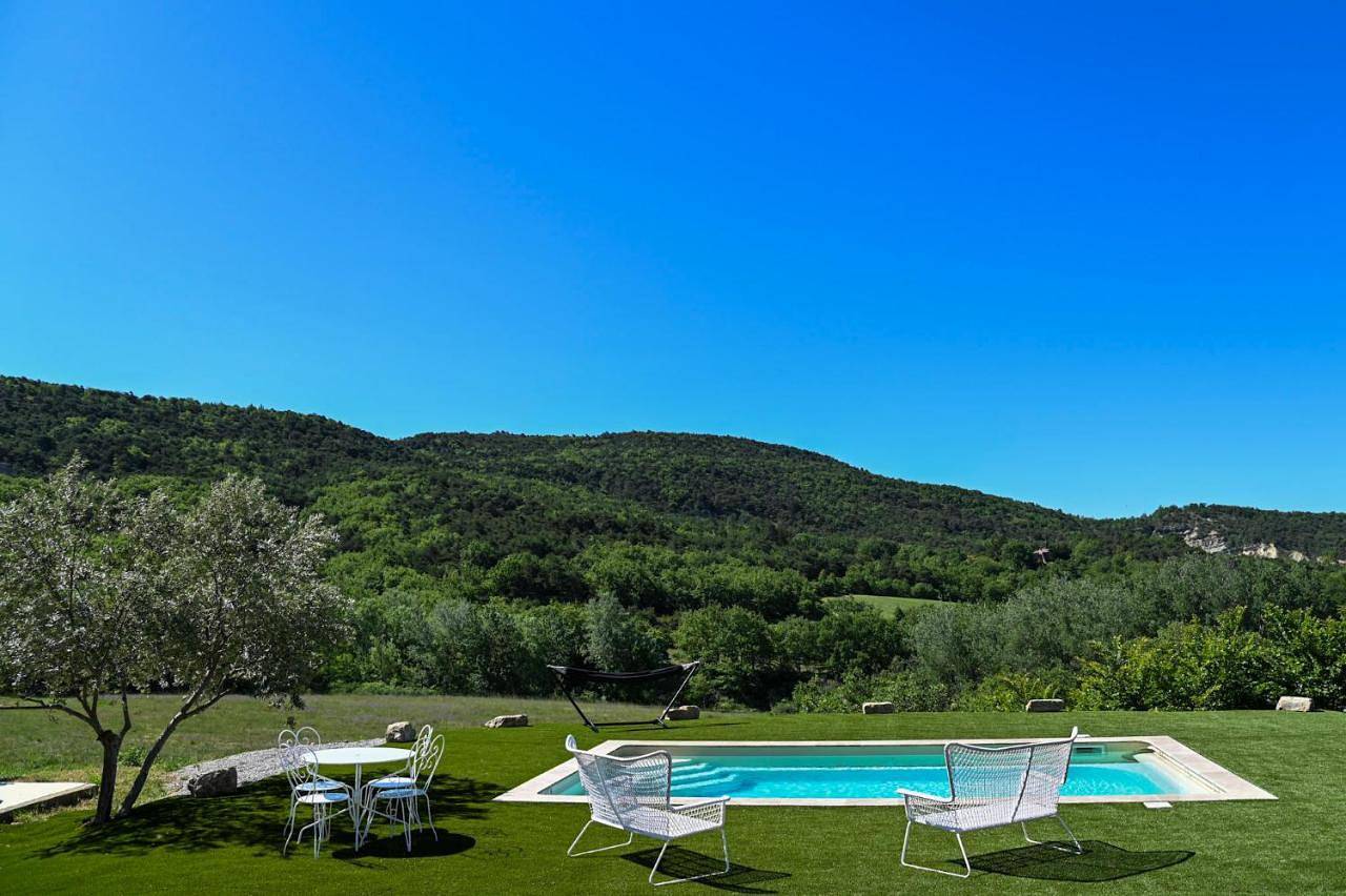Three-Bedroom House in Viens, Parc naturel régional du Luberon