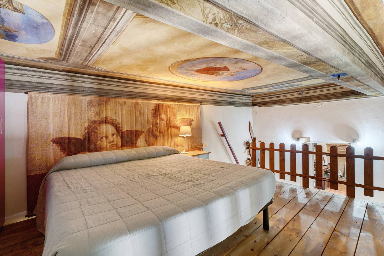 Ganze Wohnung, Ferienwohnung 'Antro Di Circe - Orta Centro' mit privater Terrasse, privatem Garten und Wlan in Orta San Giulio, Ortasee
