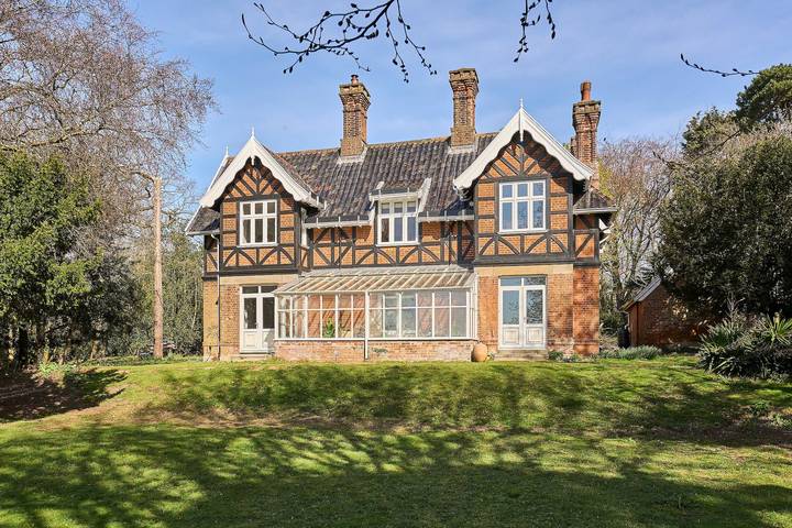 Holiday rental for 10 people, with Garden in Suffolk
