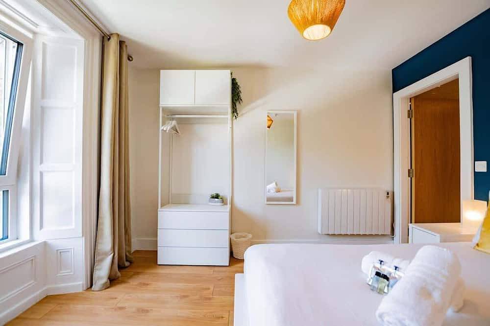 Ganze Wohnung, Stadtzentrum. Executive Apartment mit 1 Schlafzimmer und Aussicht in Eyre Square, Galway