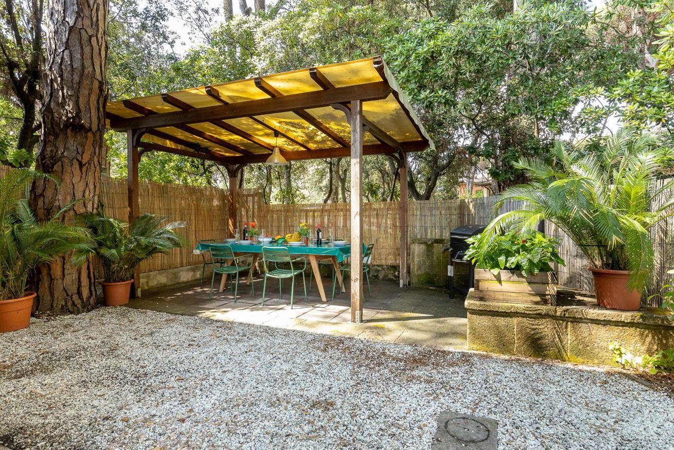 Ganze Wohnung, Ferienwohnung für 6 Personen mit Garten in Pisa, Italienische Riviera