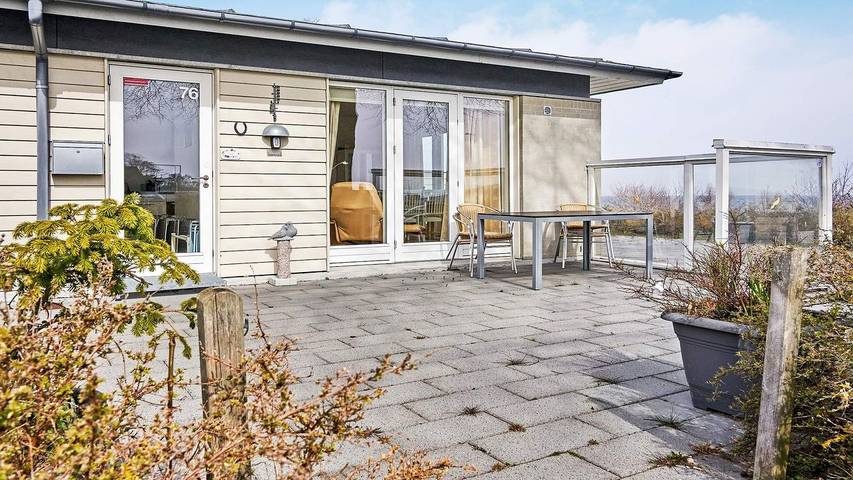 Ferieudlejning for 4 personer, med terrasse og udsigt i Allinge-Sandvig